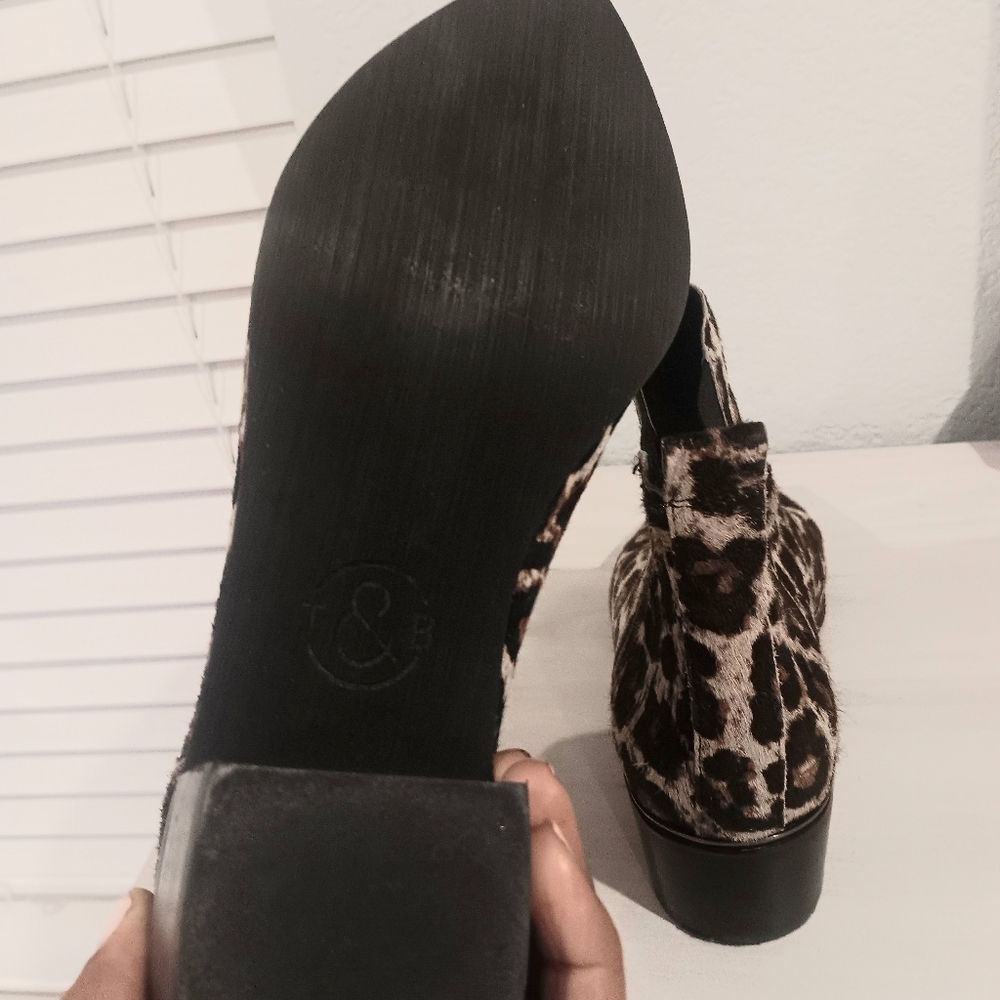 Treasure and Bond Leopard Print Cowhide Ankle Boot 7.5 - Picture 5 of 6